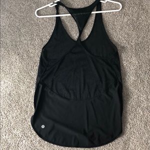 Lululemon twist and train tank- black size 4